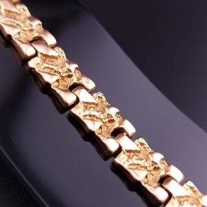 Gold bracelet 