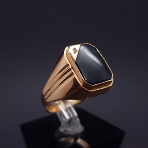 Men's gold ring