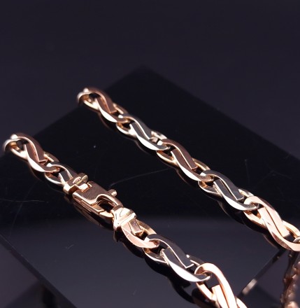 Gold chain 