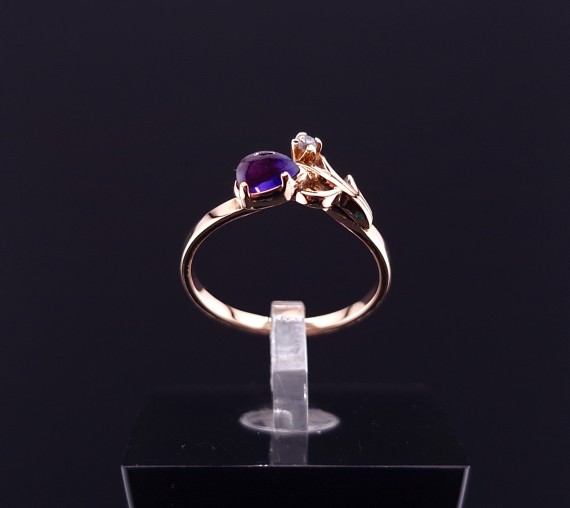 Gold ring with amethyst and fianite (NEW)