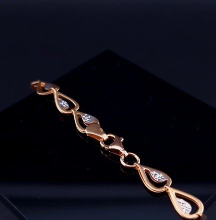 Gold bracelet 