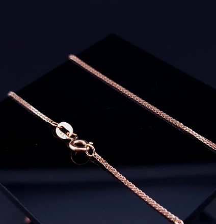 Gold chain 