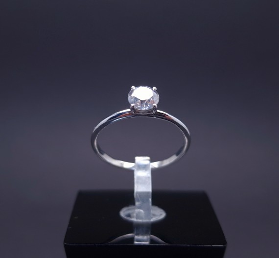 Gold ring with diamond  0.71ct  I-SI2