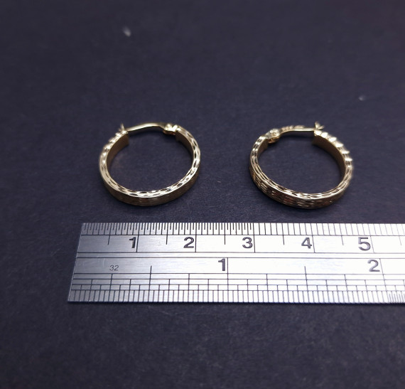 Gold earrings 