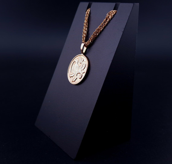 Vintage gold pendant 