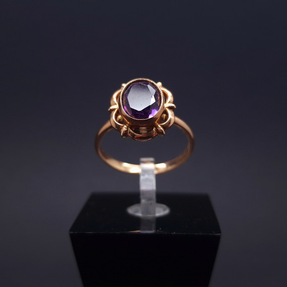 Vintage gold ring