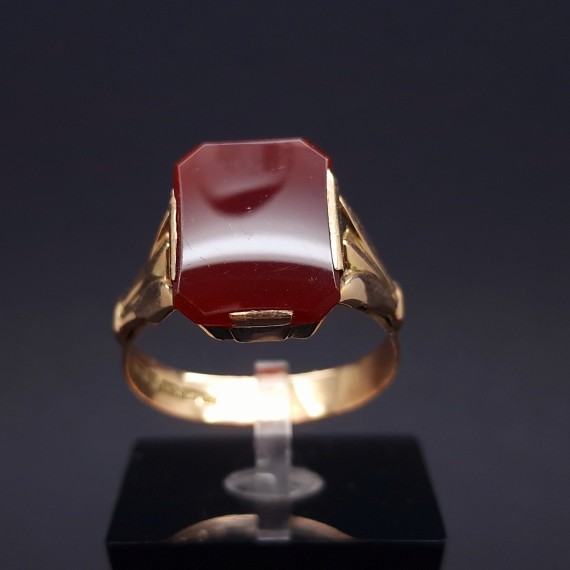 Men's gold ring