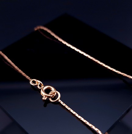 Gold chain 