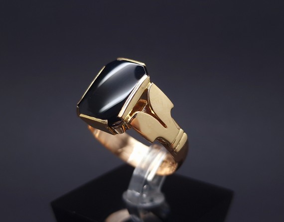 Men's gold ring