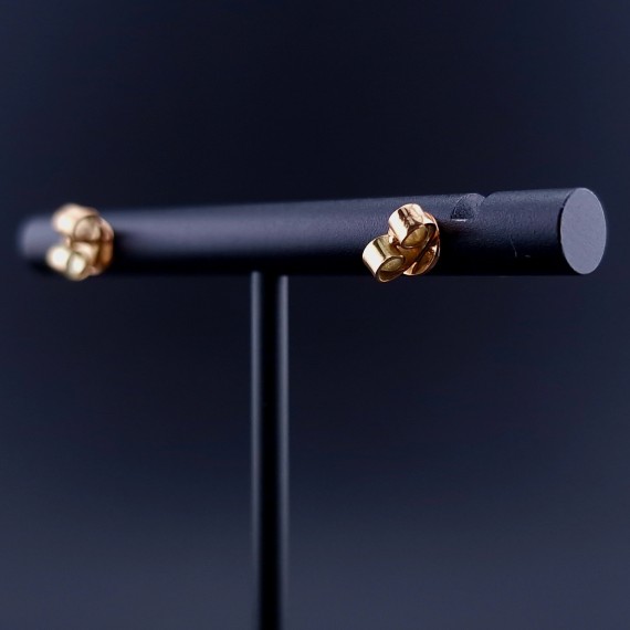 Gold earrings with diamonds 