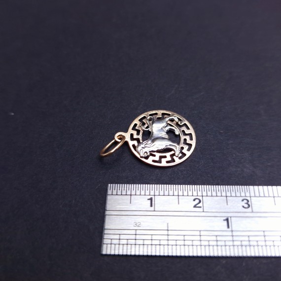 Gold Pendant "Lion"