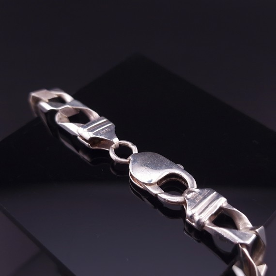 Gold bracelet 