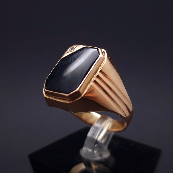 Men's gold ring