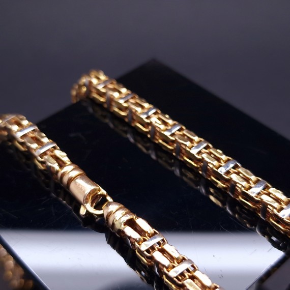 Gold chain 