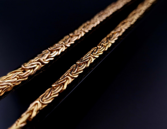 Gold chain 