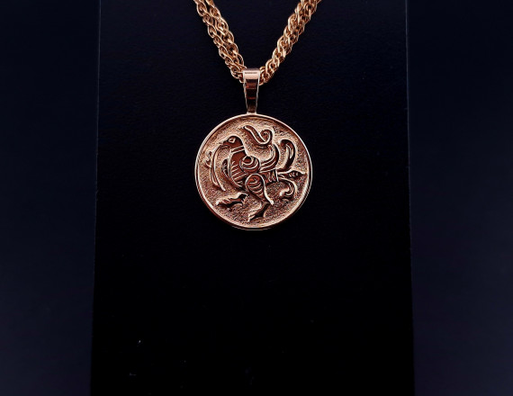 Vintage gold pendant 
