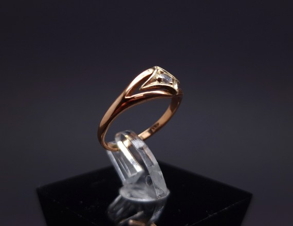 Gold ring