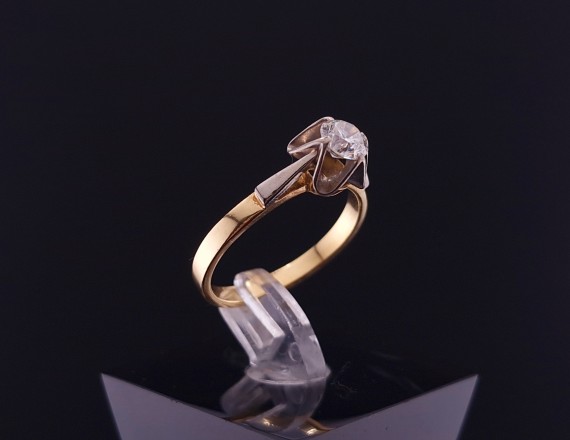 Золотое кольцо с бриллиантом ≈ 0.50ct