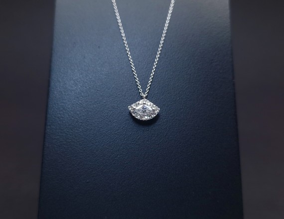 Gold chain and pendant with diamonds