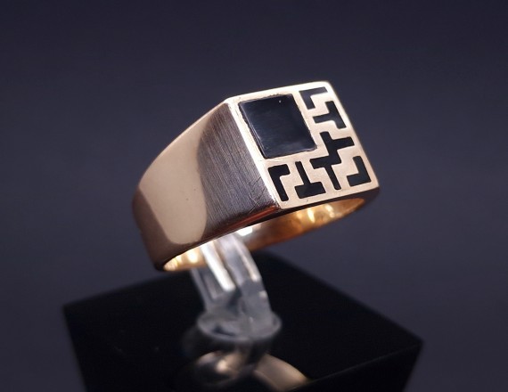 Men's gold ring