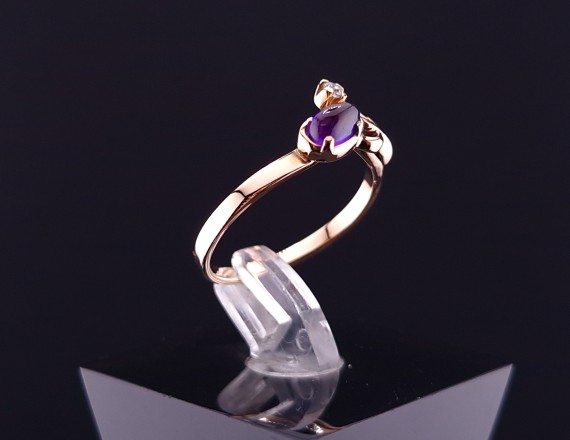 Gold ring with amethyst and fianite (NEW)