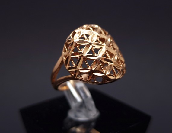 Gold ring