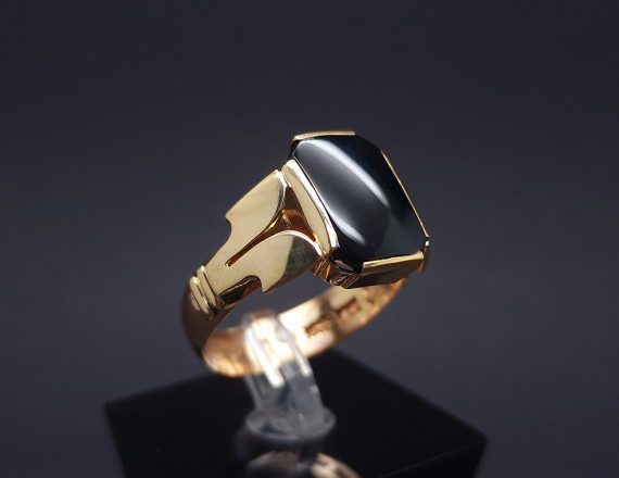 Men's gold ring