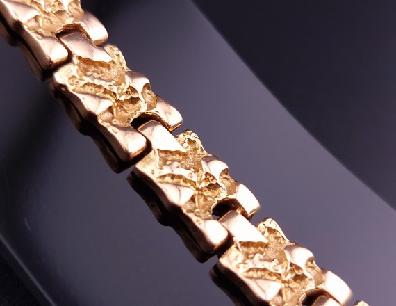 Gold bracelet 