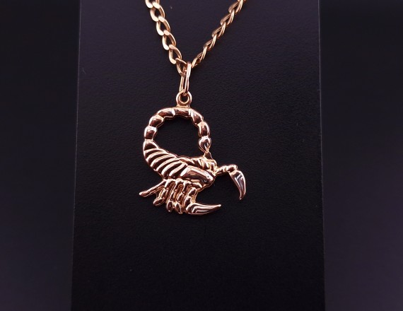 Gold pendant "Scorpion"