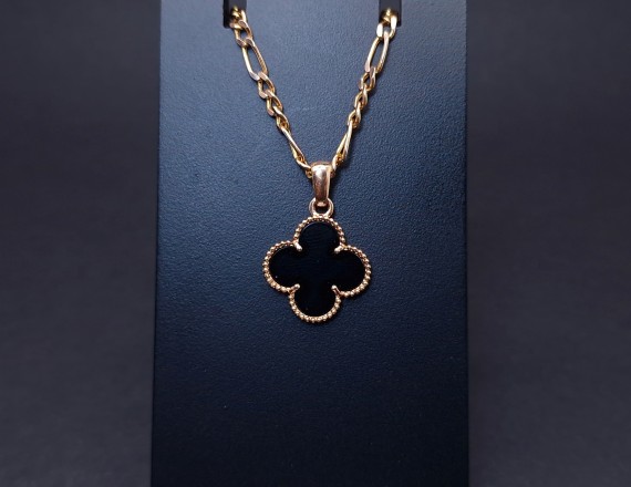 Gold pendant "Van Cleef and Arpels"